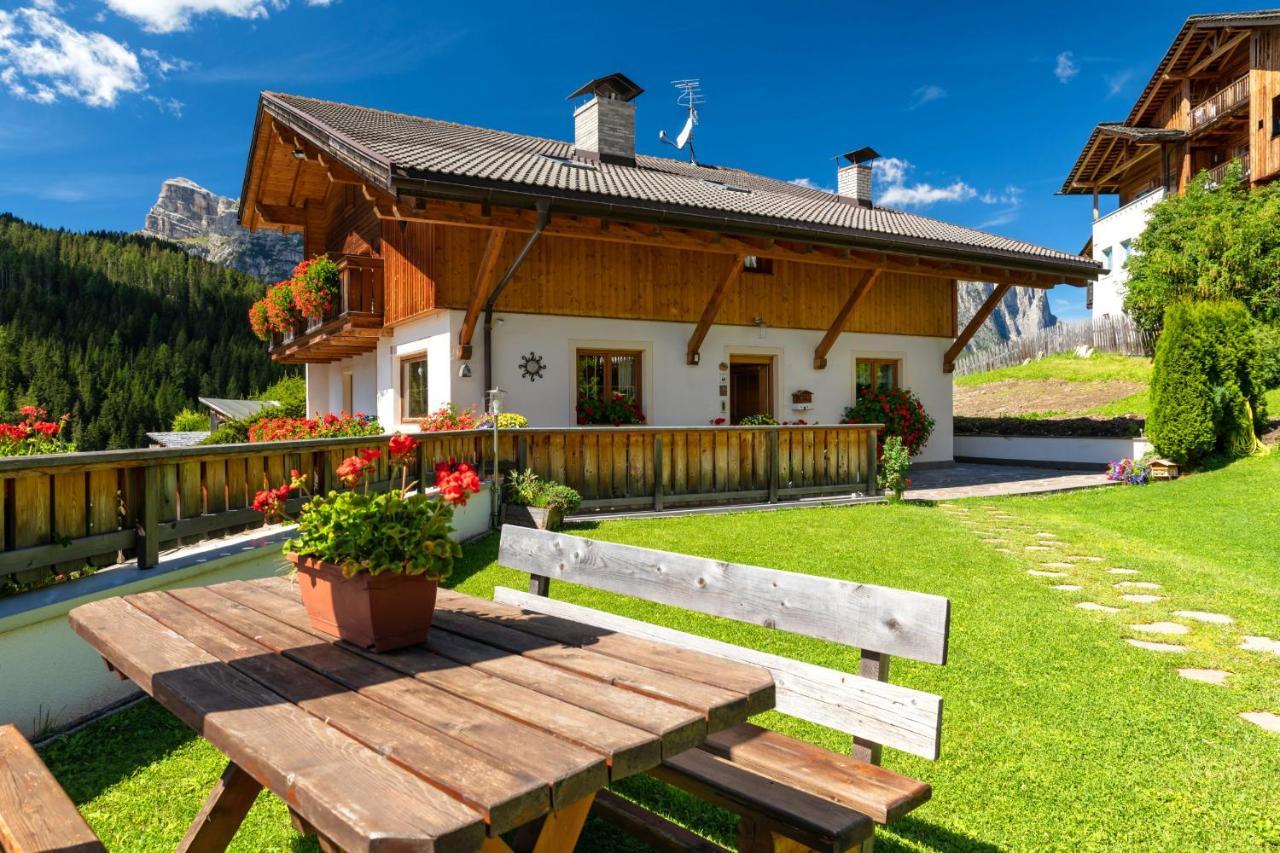 Ciasa Odlana Apartamento San Cassiano  Exterior foto